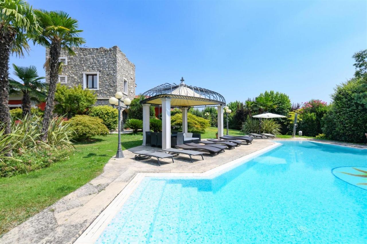 Private Luxury Villa With Pool Moniga del Garda Екстер'єр фото