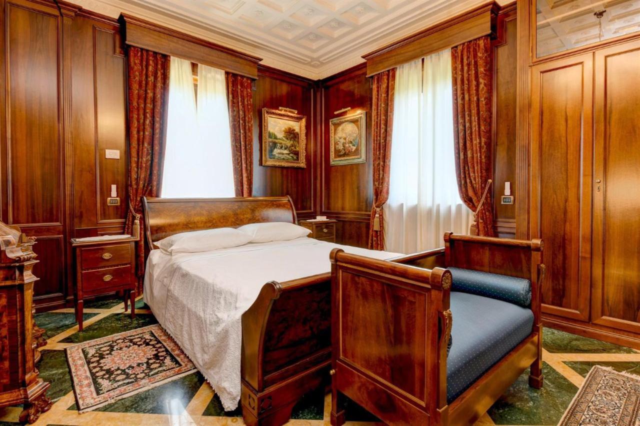 Private Luxury Villa With Pool Moniga del Garda Екстер'єр фото