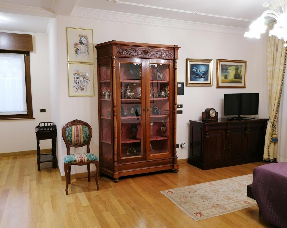 Private Luxury Villa With Pool Moniga del Garda Екстер'єр фото