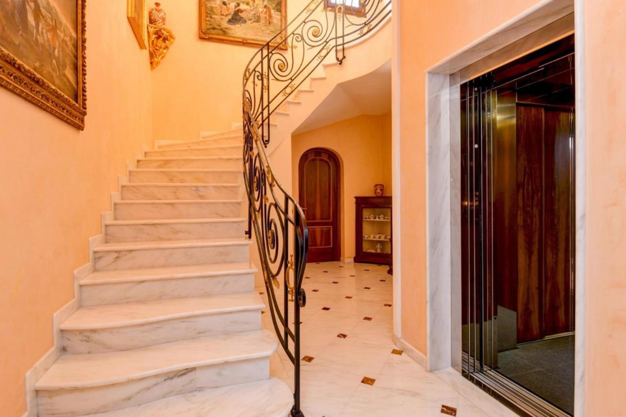 Private Luxury Villa With Pool Moniga del Garda Екстер'єр фото