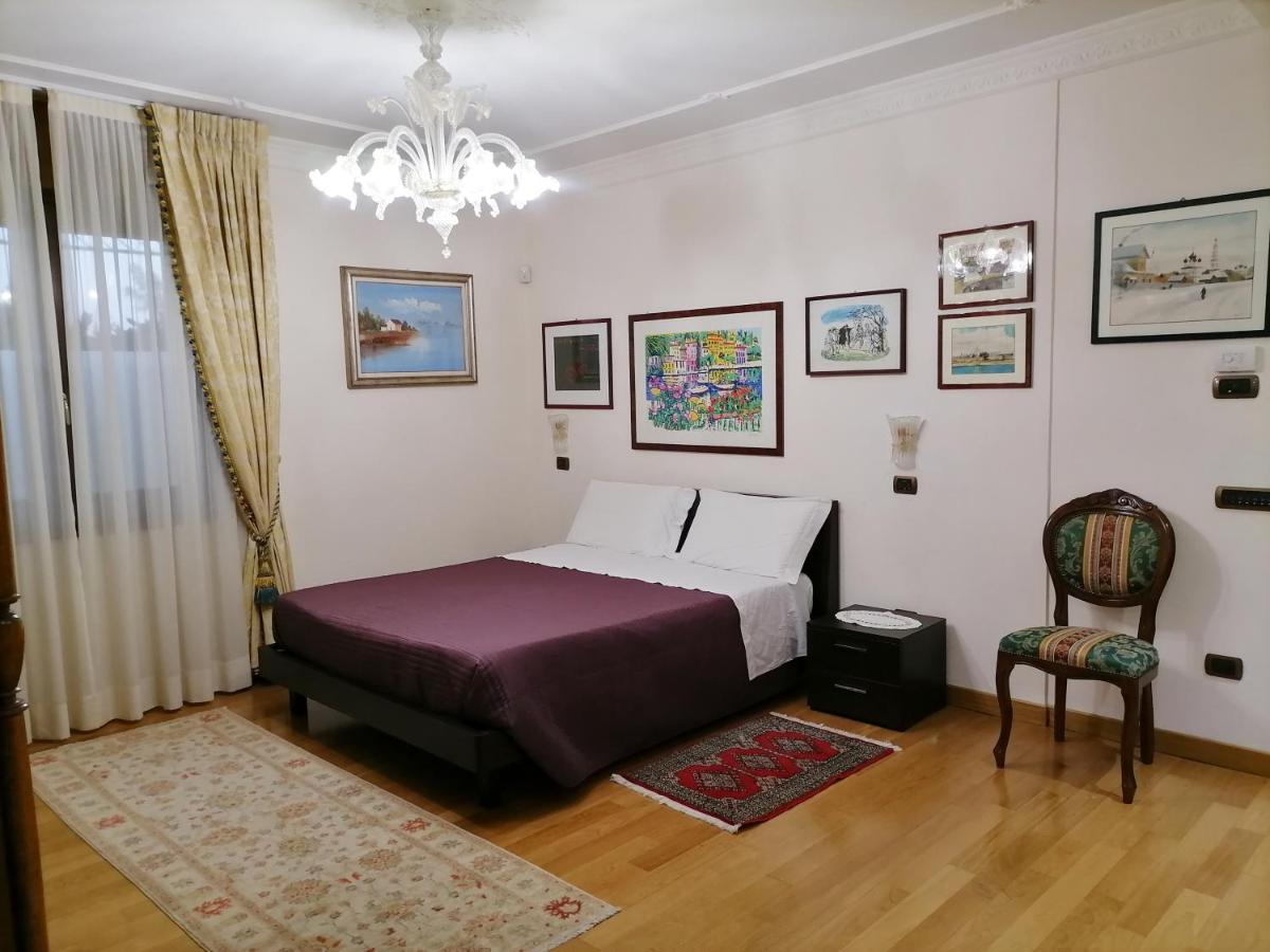 Private Luxury Villa With Pool Moniga del Garda Екстер'єр фото